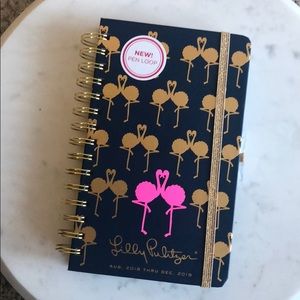 Lilly Pulitzer Accessories - Lily Pulitzer agenda thru Dec 2019 Lilly Pulitzer Accessories - Lily Pulitzer agenda thru Dec 2019